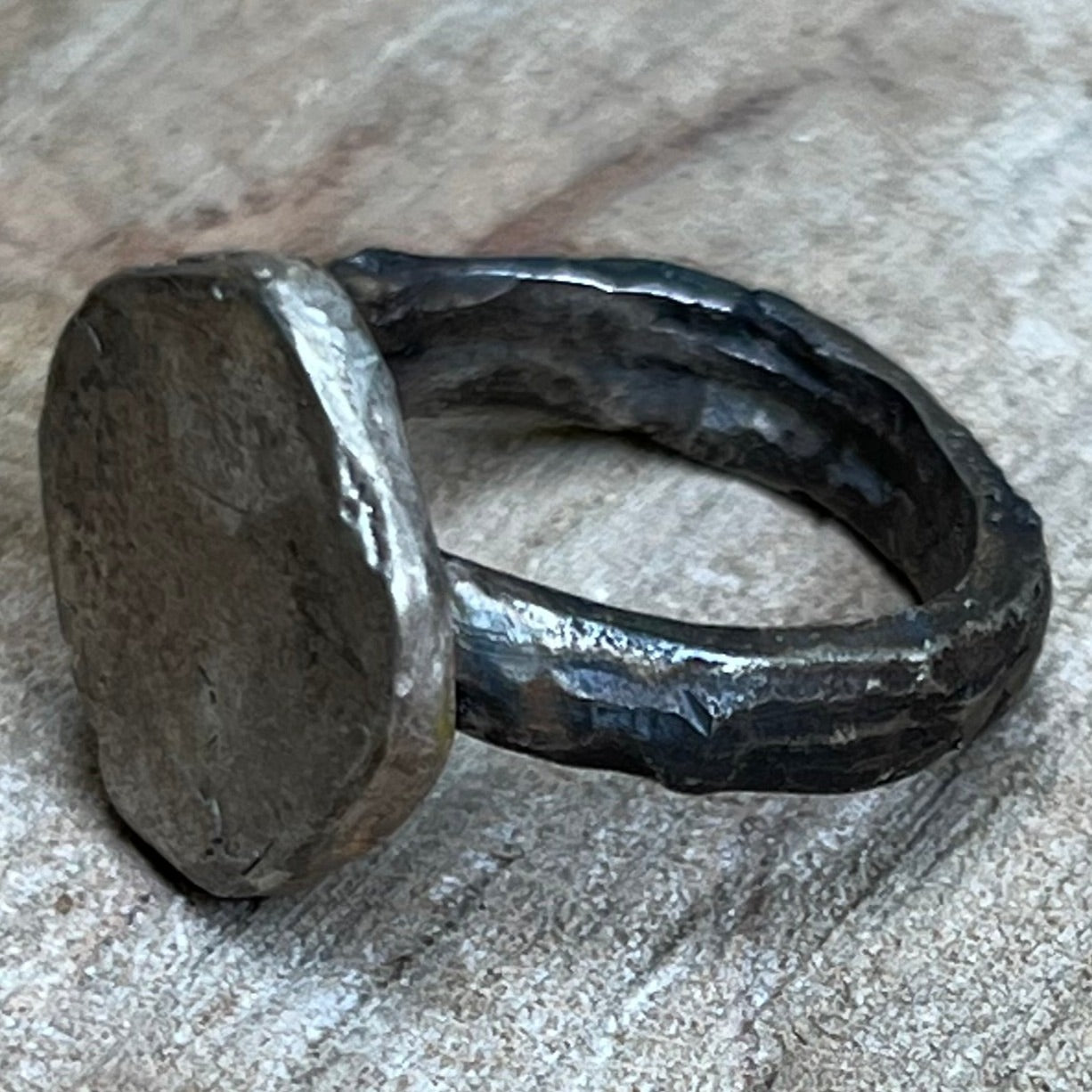 Anillo CÉLULA grande