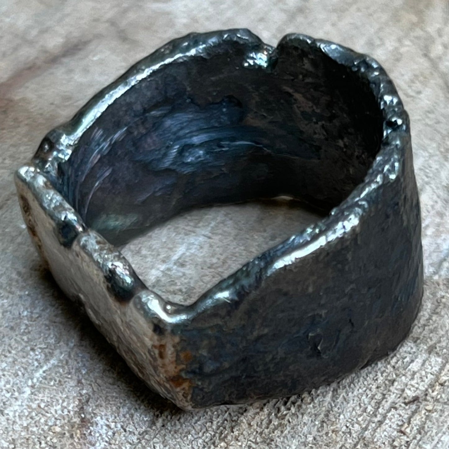 Anillo HIERRO