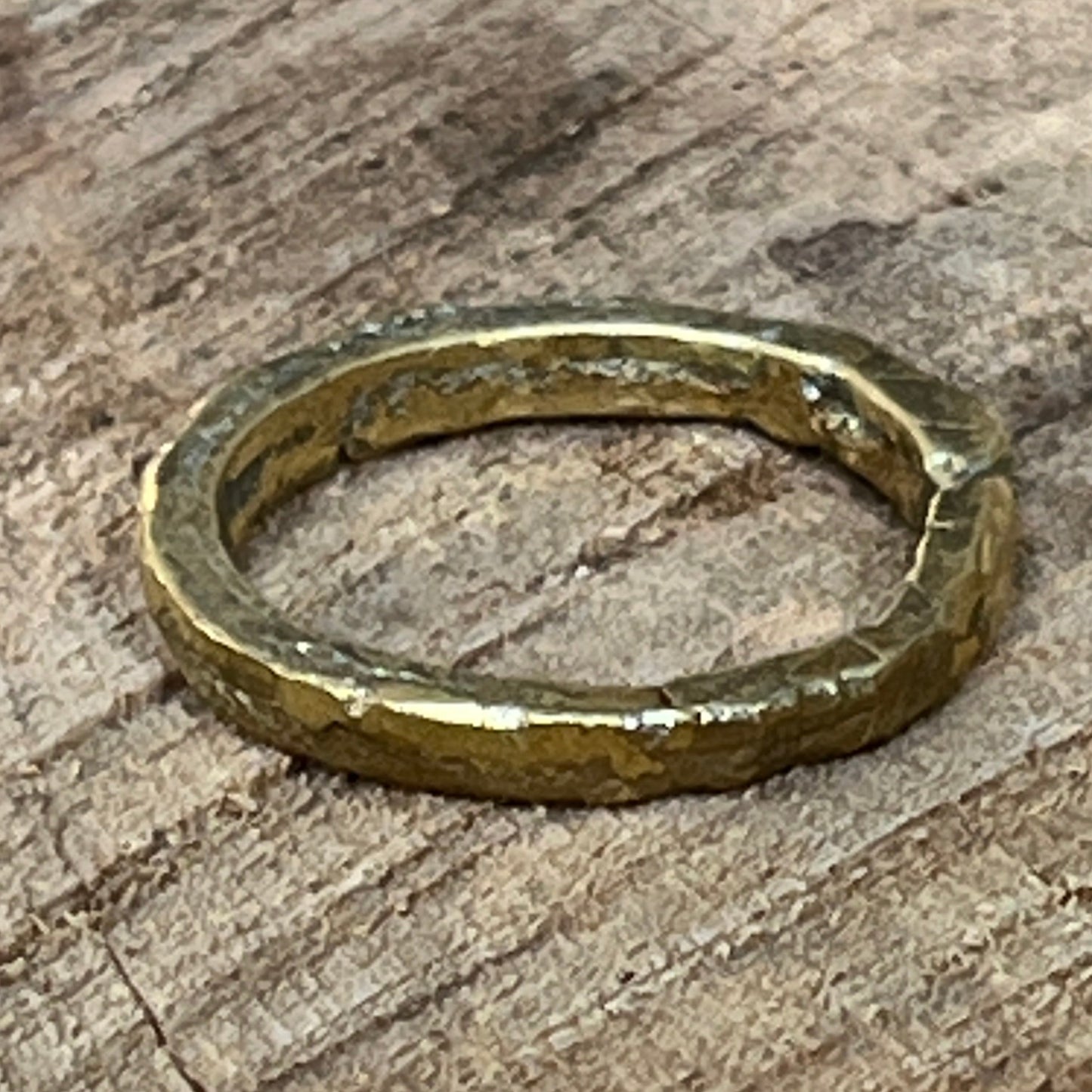 Anillo (bronce)